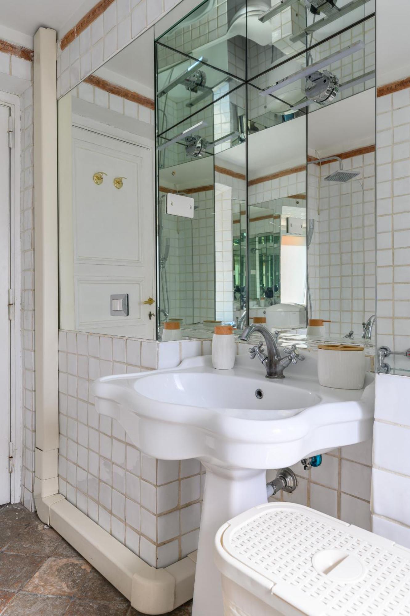 Apartment Historic Center - Navona Luxe Haven - Elevator, Soundproof & Netflix