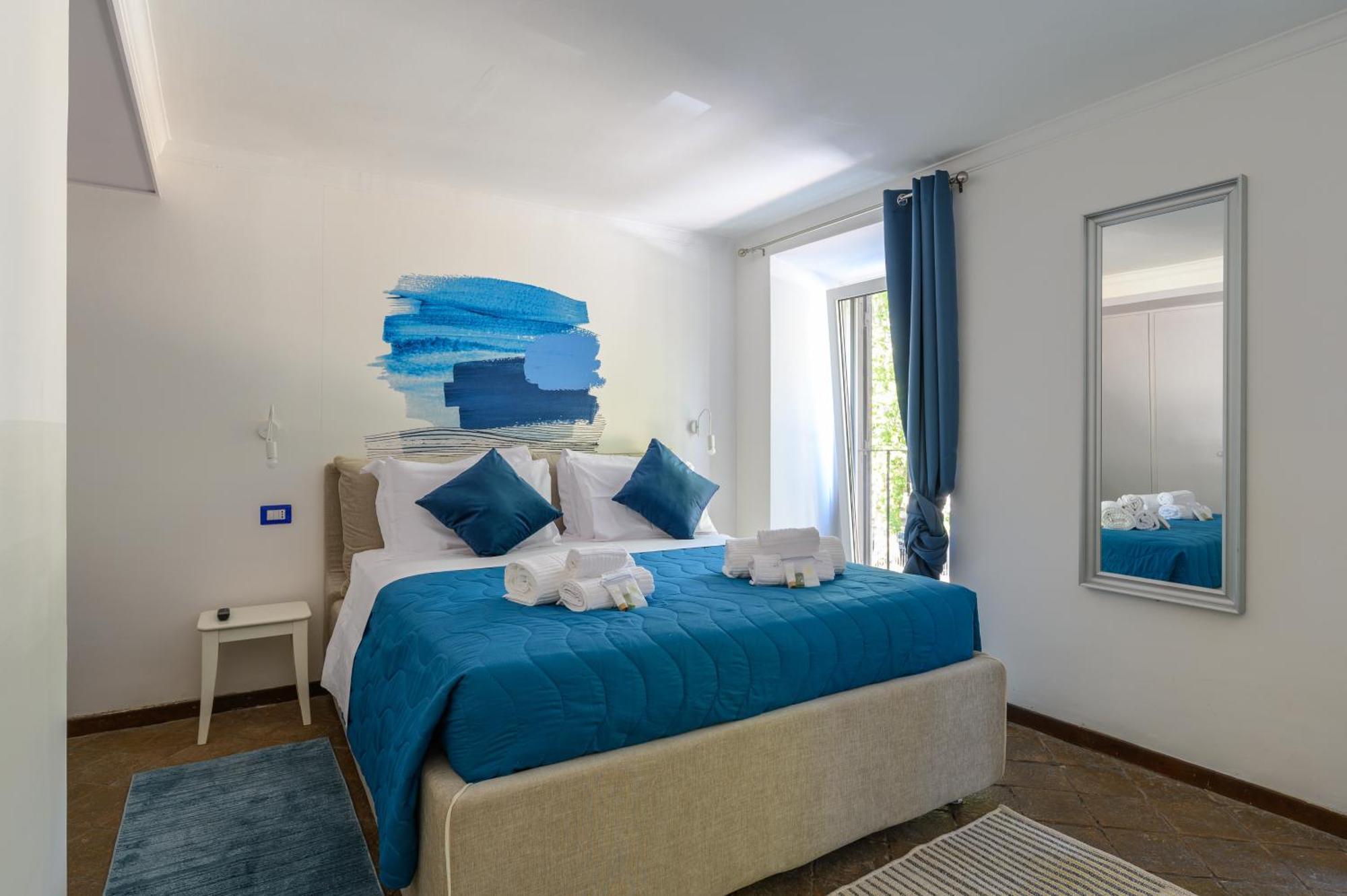 Historic Center - Navona Luxe Haven - Elevator, Soundproof & Netflix Rom